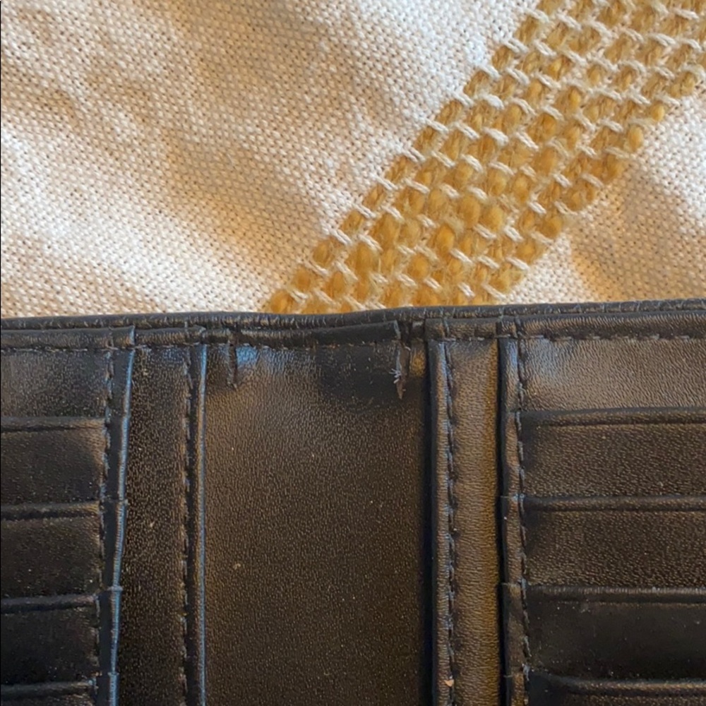 Kate Spade wallet - Picture 5 of 7